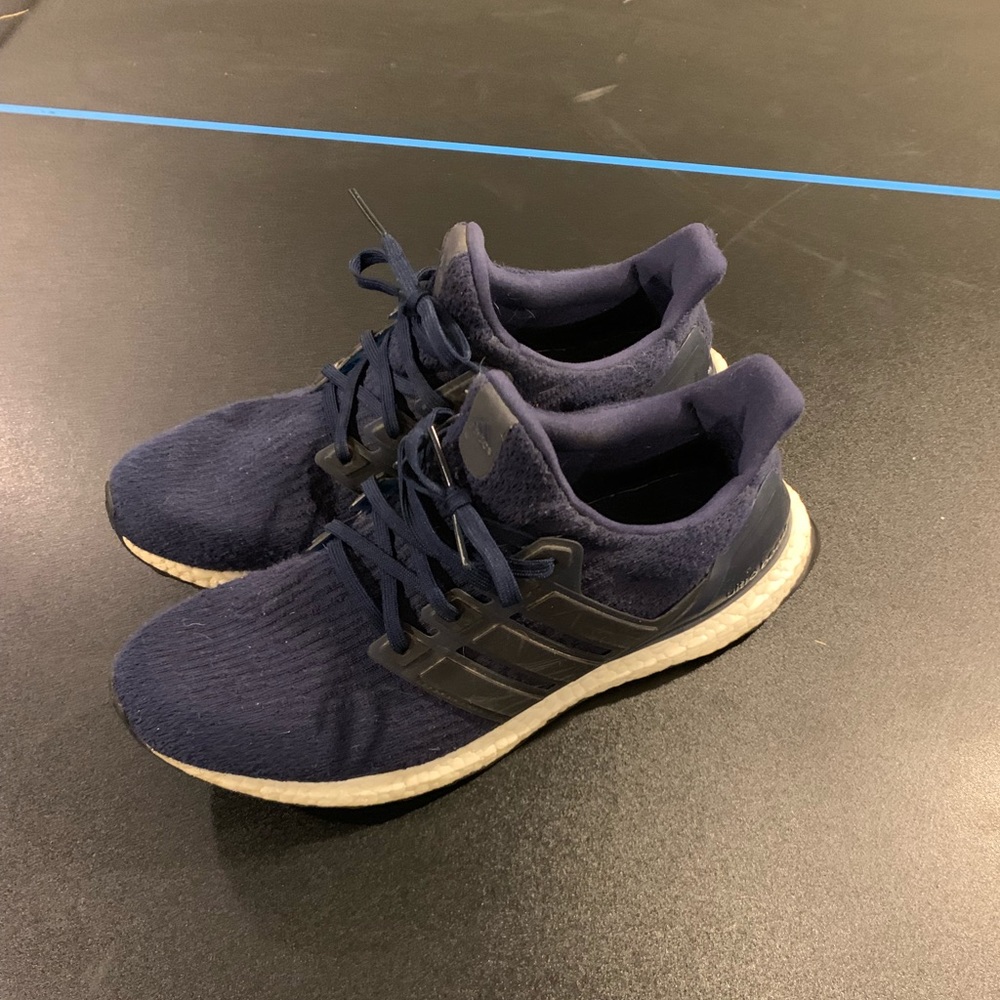 Navy blue ultraboost !